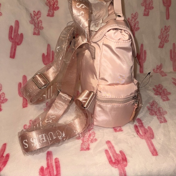 Guess Backpack - Picture 4 of 6